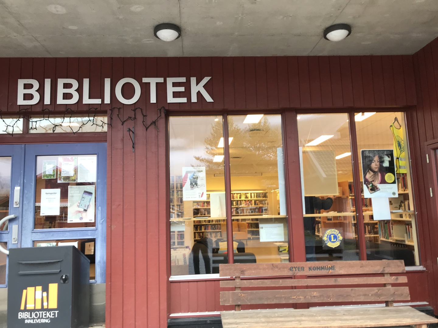 Utstilling på Øyer bibliotek